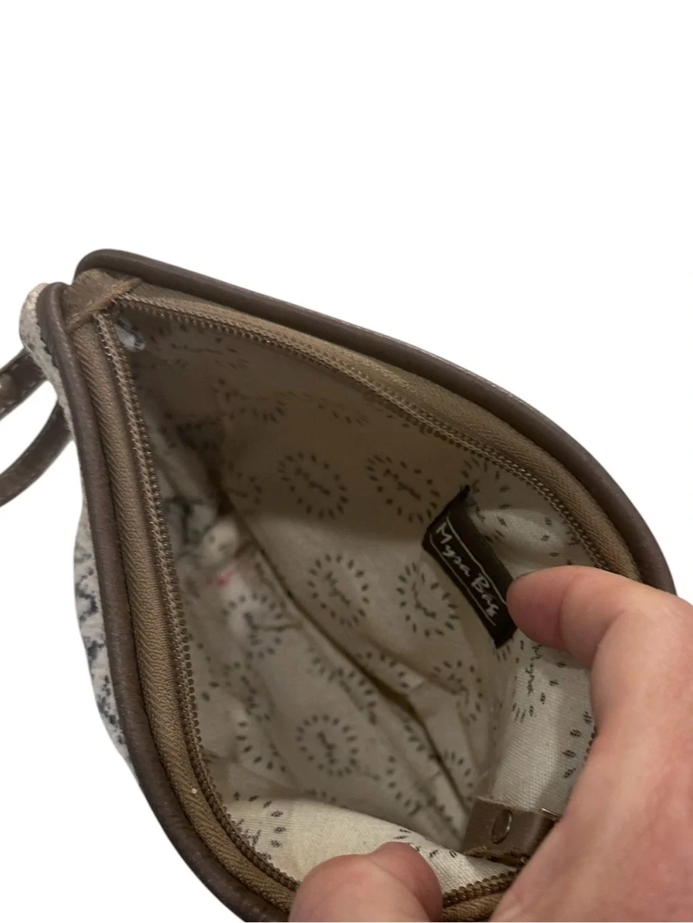 MYRA Bag Blossom Rug Pouch Wristlet NWOT Floral Canvas  Zip Western Gray White